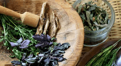 Cóireáil psoriasis le leigheasanna tíre