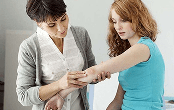 Scrúdú ag dochtúir